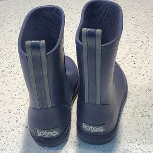 Totes Kid’s Rain Boots